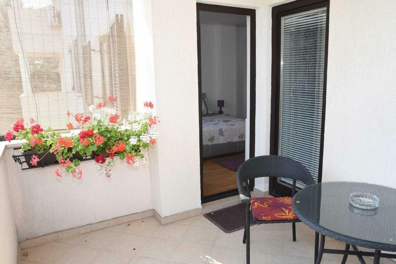 Apartments Ruzica Pula Exterior foto